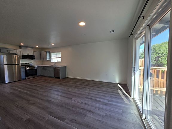 4th image of 1130-1132 Sun Rd #1134