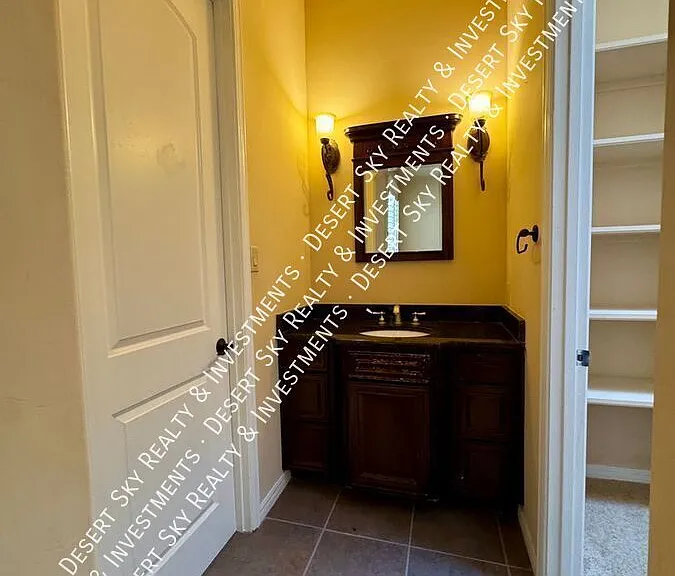 2355 Tuscan Hills Ln — Photo 38