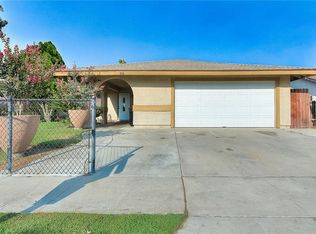 208 N Arrowhead Dr, Rialto, CA 92376