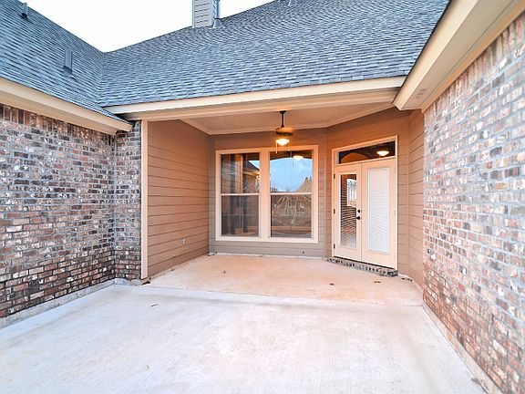 4th image of 2106 Hollow Wood Way
