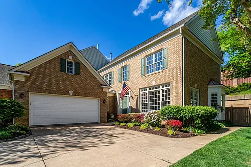 5231 Winter View Dr Photo 1