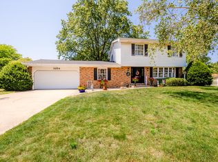 3254 E Valley View Dr, Saint Joseph, MI 49085