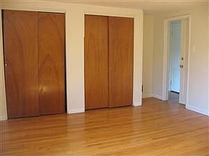 4th image of 2610 Queen City Ave #2
