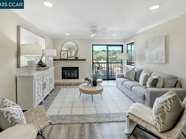 4217 Terra Granada Dr APT 4A, Walnut Creek, CA 94595