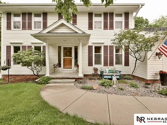 2nd image of 917 Joseph Dr