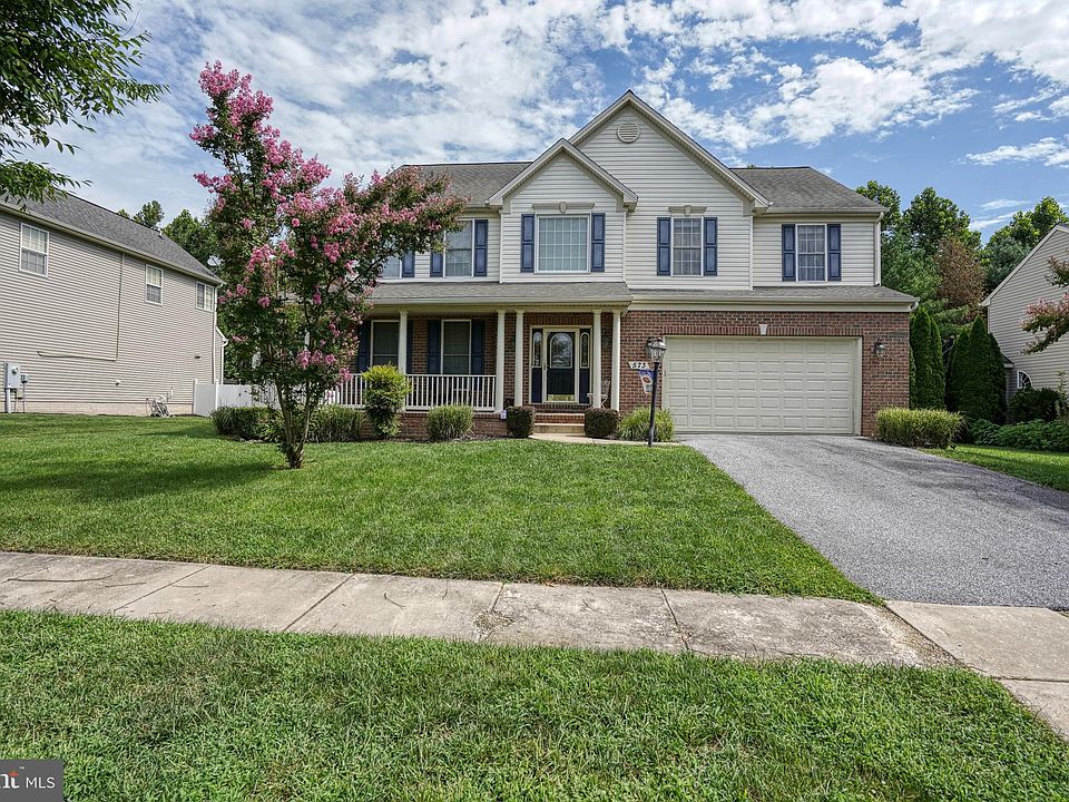 1st image of 573 Brookfield Dr