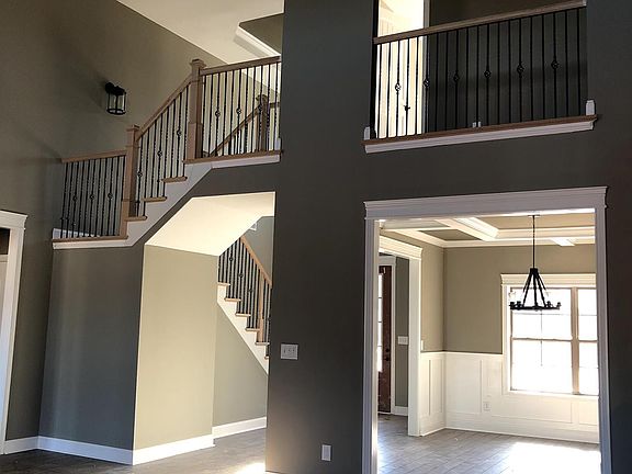 2nd image of 439 Farmington Lot 439