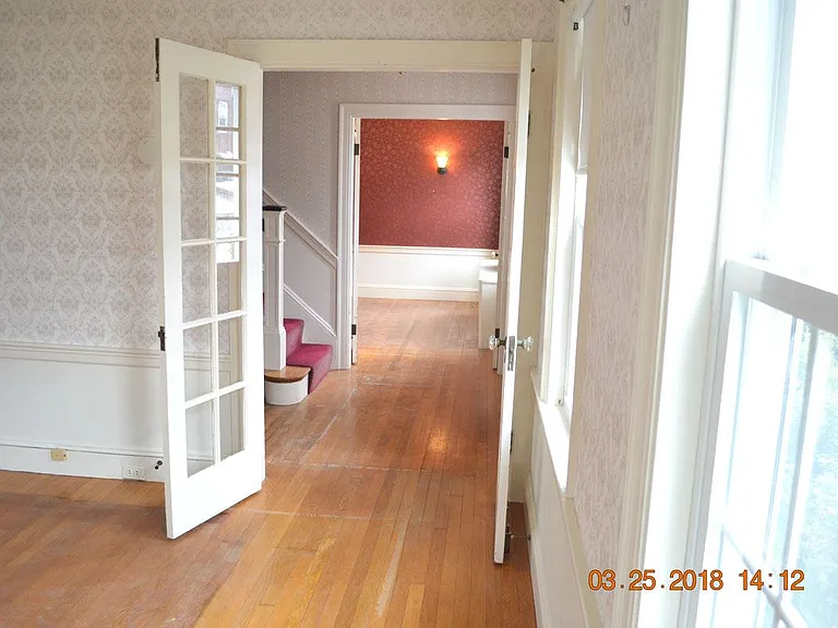 60 Undine Rd — Photo 4