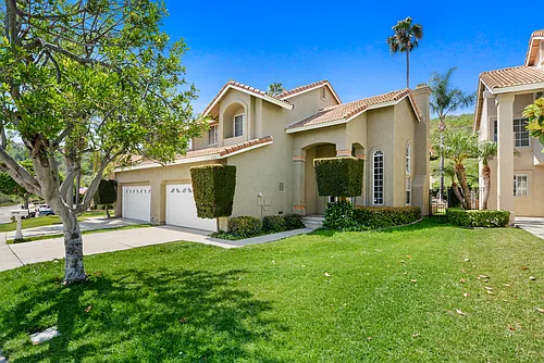 6068 E Hackamore Ln Photo 1