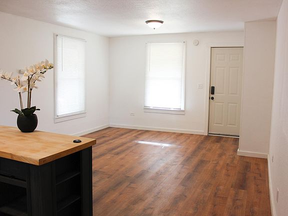 4th image of 710 1/2 Frederick St