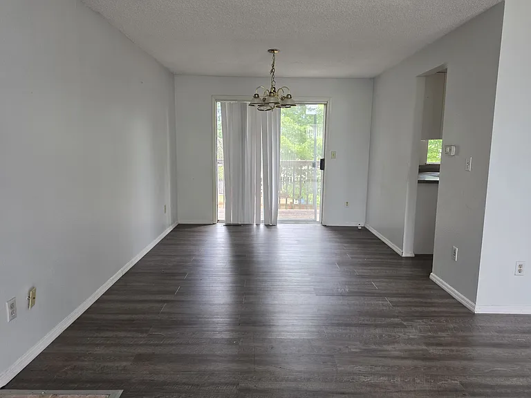 3620 SE 18th Ct — Photo 4