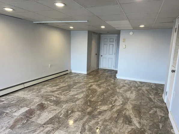 (undisclosed Address), Bayonne, NJ 07002