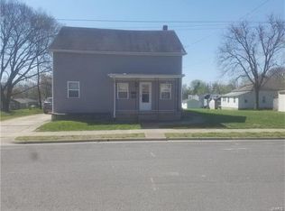 346 E Lebanon St, Nashville, IL 62263