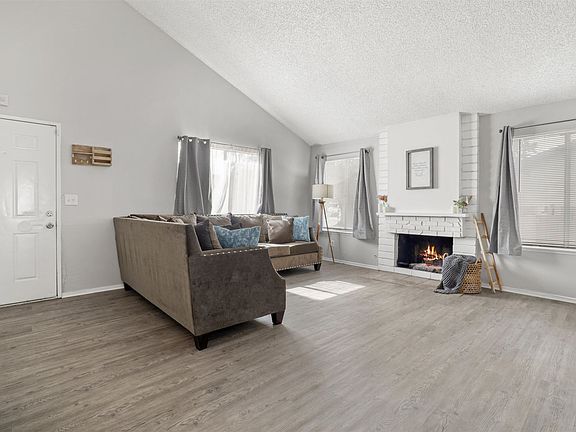 2nd image of 44508 Calston Ave