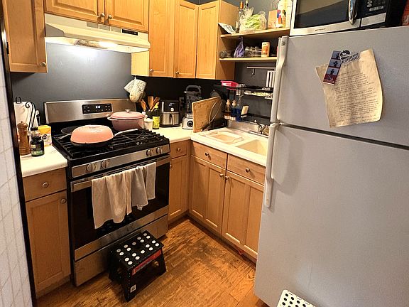 5th image of 259 Highland Ave APT 1