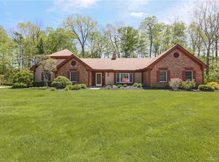 1530 Ole Quaker Ct, Dayton, OH 45458