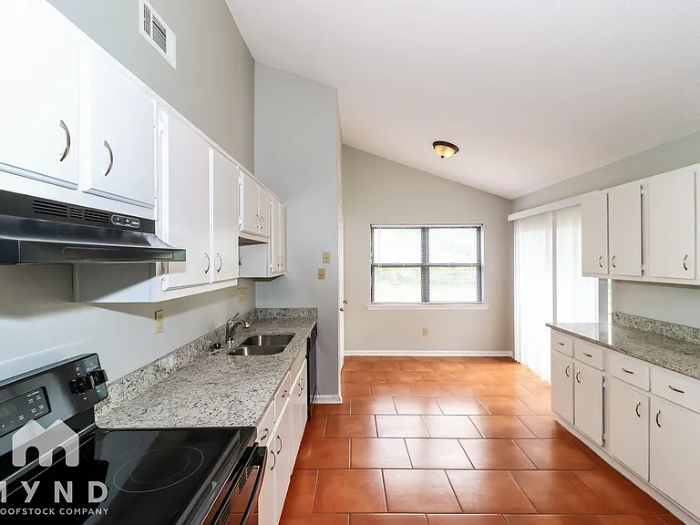 2696 Dromedary Dr — Photo 4