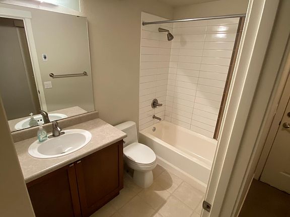 5th image of 3034 128th Ave SE Unit 19