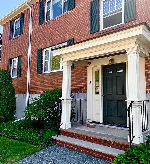 7 Harris Cir #2 — Photo 1