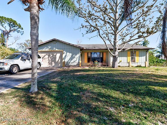 3rd image of 397 Warren St