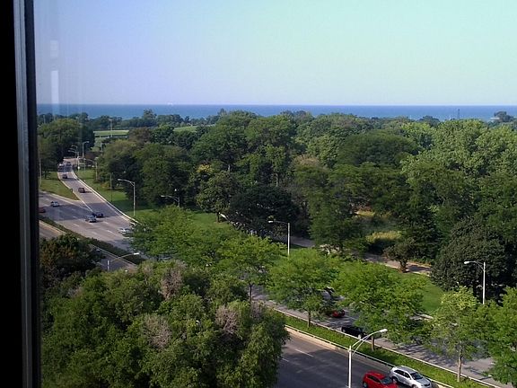 3rd image of 4200 N Marine Dr APT 601