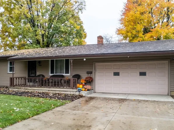 4699 Woodridge Dr, Youngstown, OH 44515