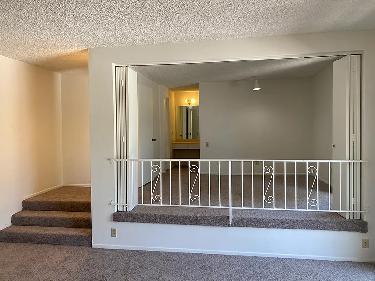 11425 Rochester Ave #21 — Photo 5