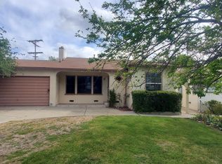 2017 Broadview Dr, Glendale, CA 91208