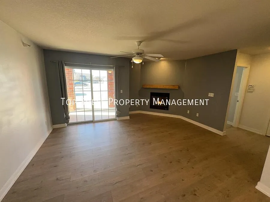 3 bed, 1200 sqft, $1,245 — Photo 3