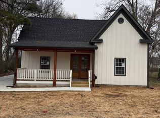 211 Hays Ave, Trenton, TN 38382