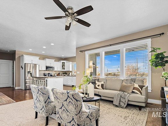 4th image of 3610 S Robinson Blvd
