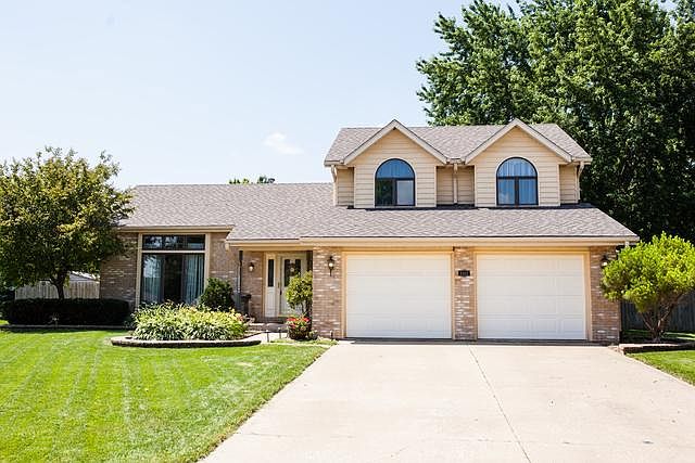 1st image of 1161 Briar Ct