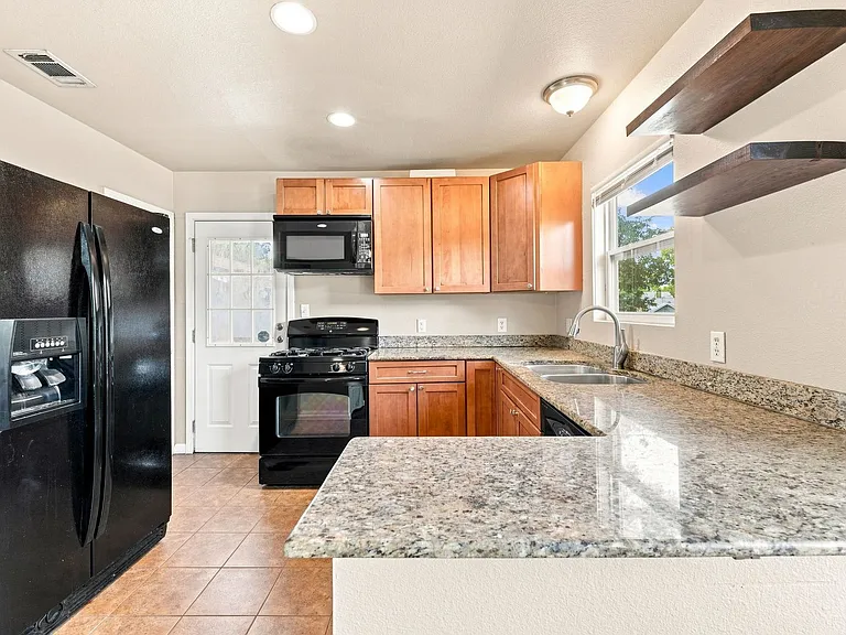 4805 Evans Ave #B — Photo 17