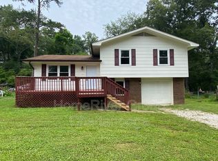 1613 N Chester Rd, Hixson, TN 37343