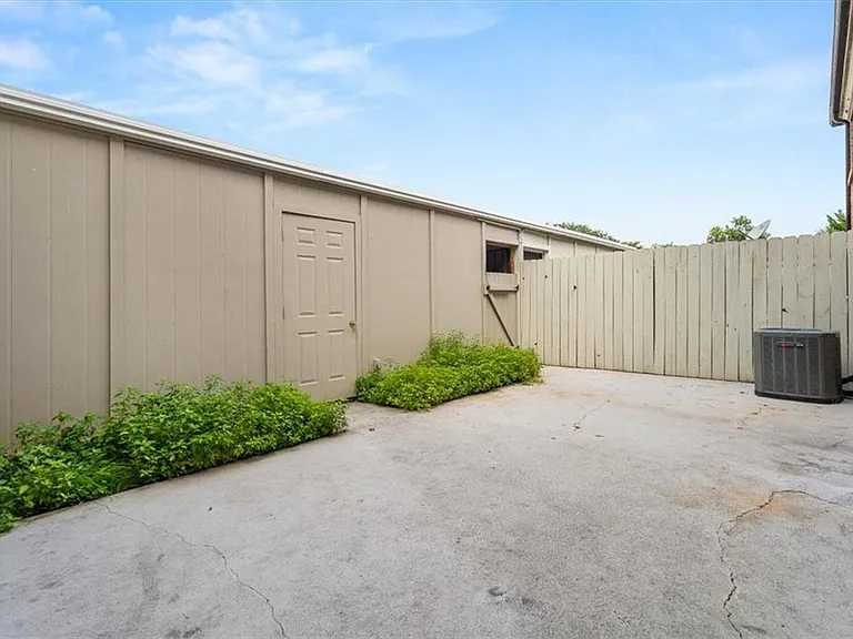 360 Winding River Dr #C — Photo 18