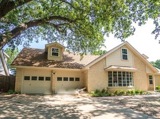 2815 W 11th St, Irving, TX 75060