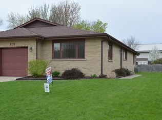 701 S Raven Rd, Shorewood, IL 60404