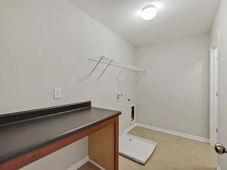 115 Winifred Dr — Photo 13