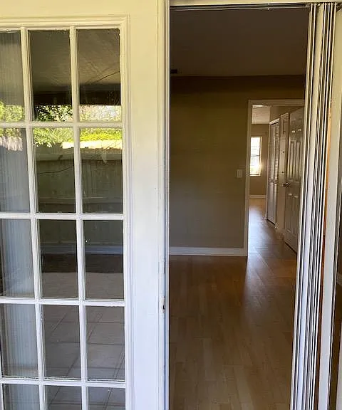 2118 Oak Chace Ct — Photo 8