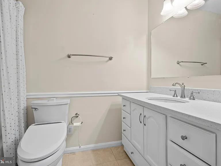 4650 Palomino Ct — Photo 33