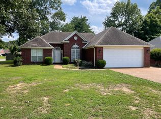 214 Fairway Blvd, Jackson, TN 38305