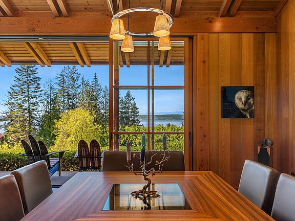5th image of 4049 S Camano Dr