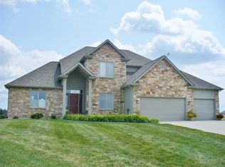 1014 Osprey Ct, Kendallville, IN 46755