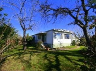 3292 Santa Rosa Way, Redding, CA 96003