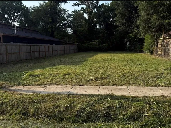 8113 Hamlet St, Houston, TX 77078