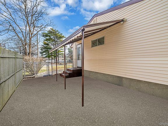 5th image of 156 Gibbs Road