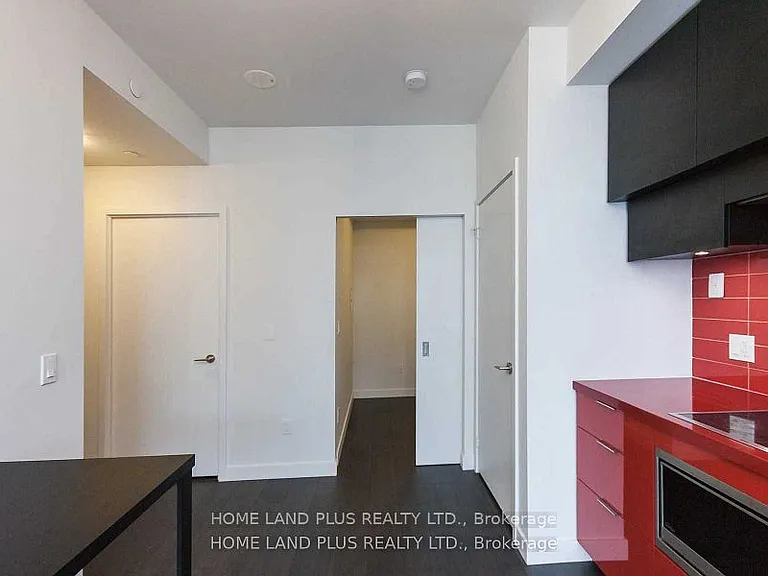 8 Eglinton Ave E #4201 — Photo 14