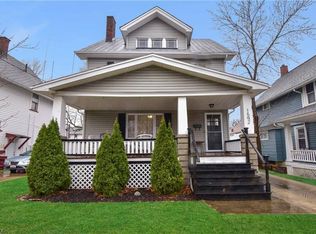 1592 Cordova Ave, Lakewood, OH 44107