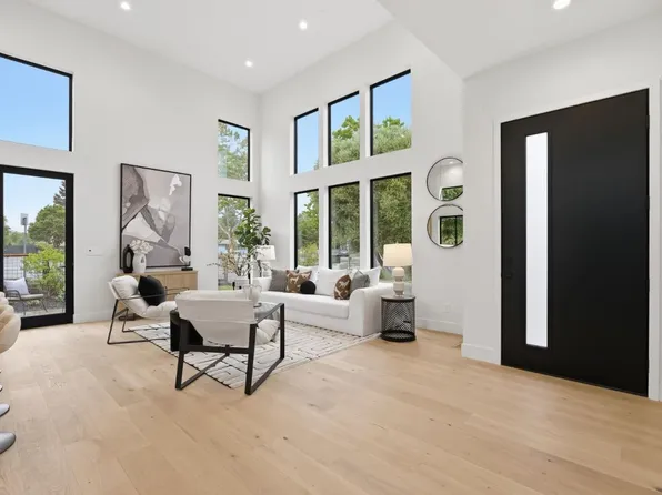 702 Ellsworth Pl, Palo Alto, CA 94306