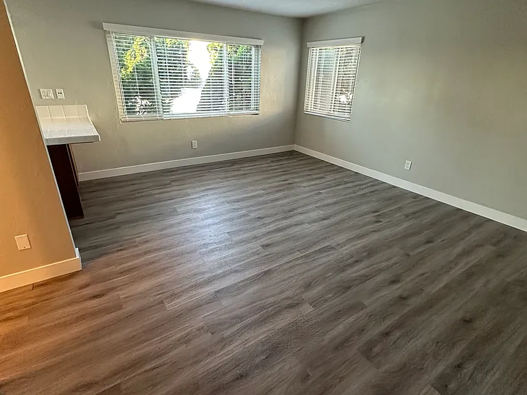 2262 Brant St #1 — Photo 5